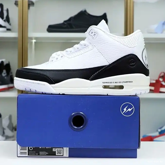 DESIGN AIR 'WHITE' RETRO 3 SP Kimikick X FRAGMENT JORDAN 0715